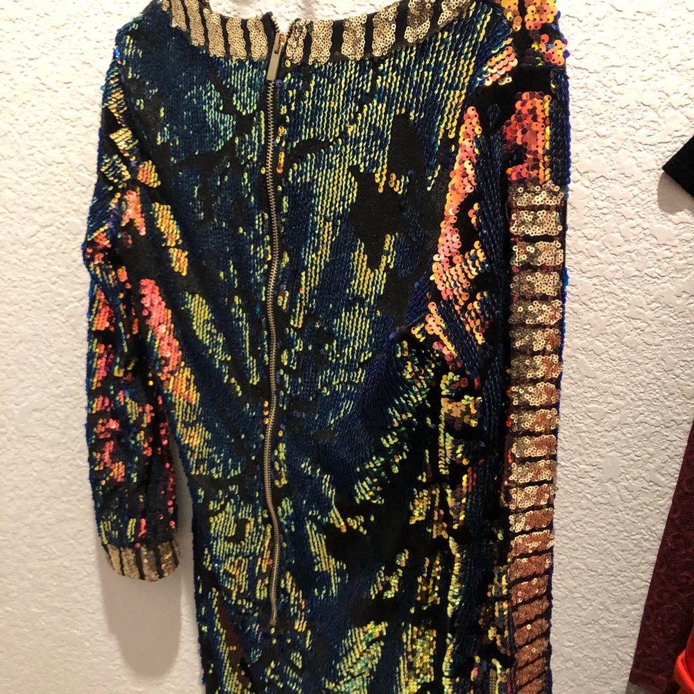 Sequenced dress - Picture 3 of 5